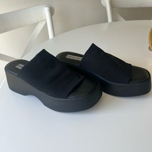 Steve Madden SLINKY30 BLACK